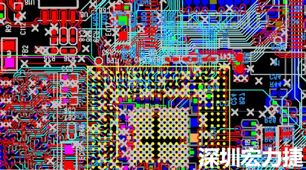 使用HDI布線輔助設計工具，可加速設計方案線路布設，同時可在生產前先利用軟件模擬找出設計問題。