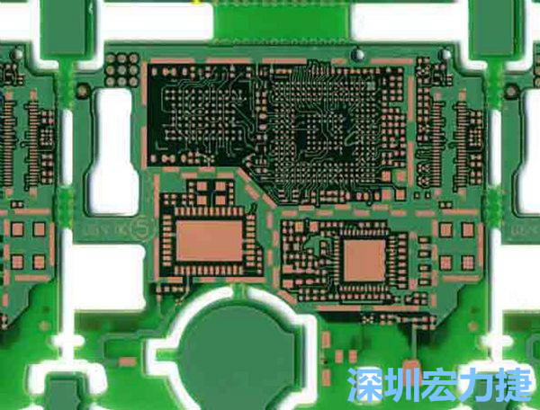 在產品極度要求小型化設計時，可利用HDI板材壓縮主板面積，同時具減輕重量優點。